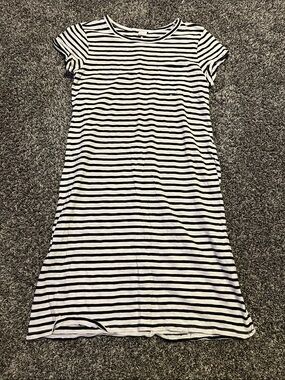 GAP Black & White Striped Short-Sleeve Mini Dress